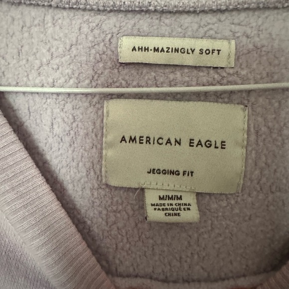 American Eagle Sweater - Picture 3 of 3
